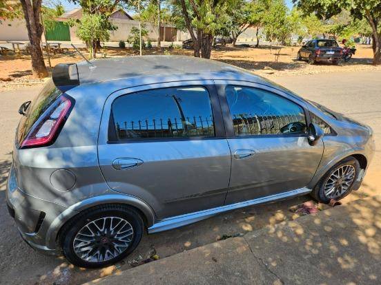 FIAT PUNTO 1.8 BLACKMOTION 16V FLEX 4P AUTOMATIZADO